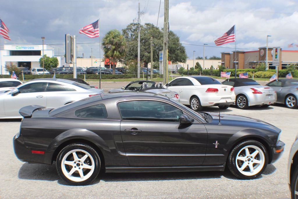 2007 FORD MUSTANG COUPE V6, 4.0 LITER PREMIUM COUPE 2D