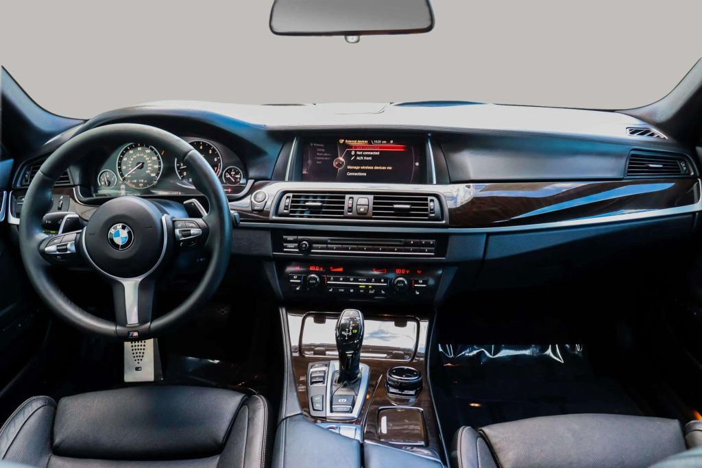 2016 BMW 5 SERIES SEDAN V8, TWIN TURBO, 4.4 LITER 550I SEDAN 4D