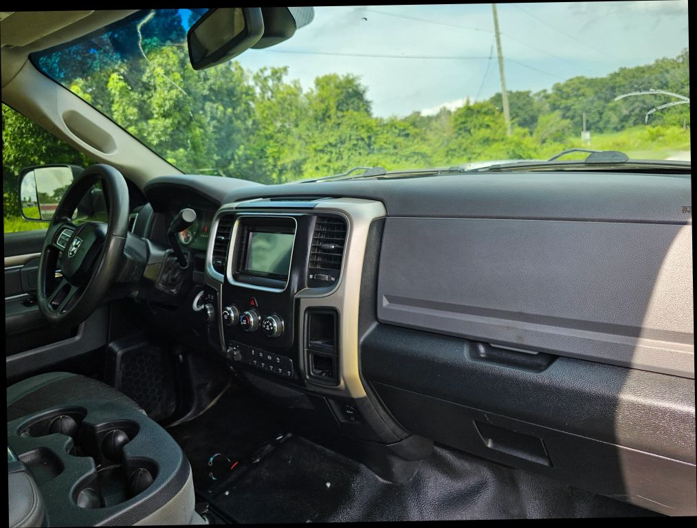 2014 Ram 4500 Crew Cab & Chassis - Image 29