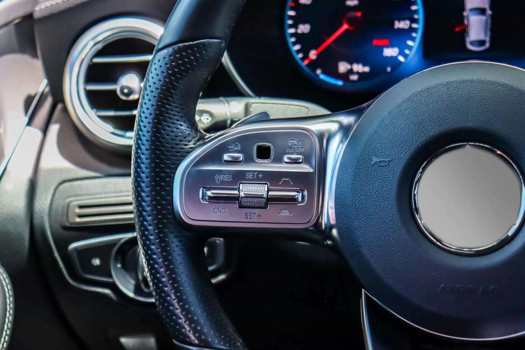 2020 MERCEDES-BENZ GLC COUPE SUV 4-CYL, TURBO, 2.0 LITER GLC 300 4MATIC SPORT UTILITY 4D