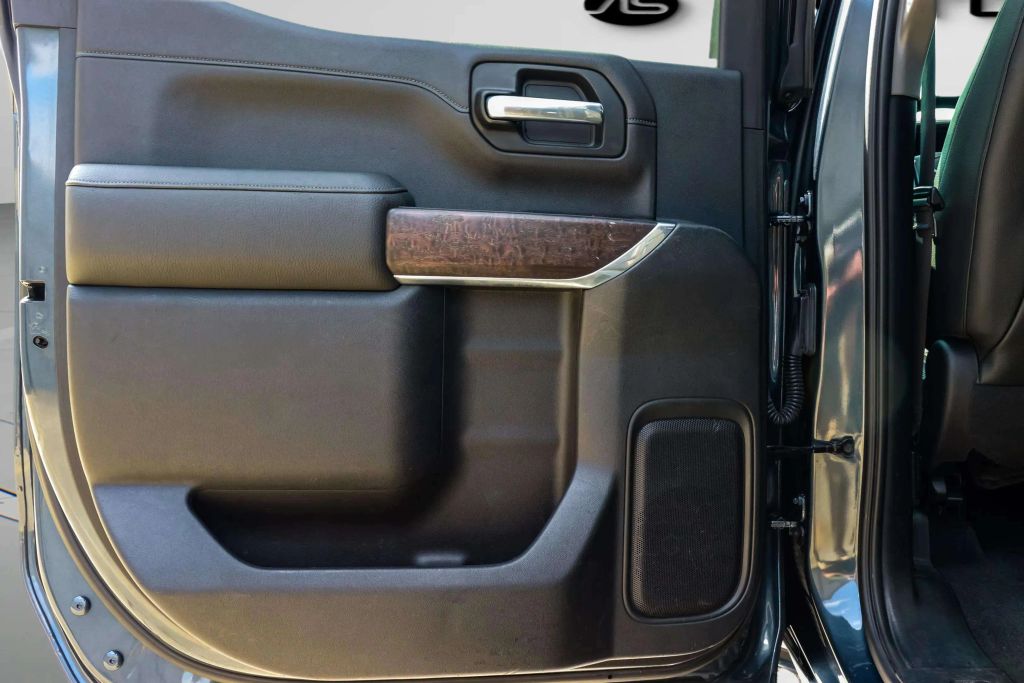 2020 GMC SIERRA 1500 CREW CAB PICKUP 6-CYL, TURBO DIESEL, 3.0 LITER DENALI PICKUP 4D 5 3/4 FT