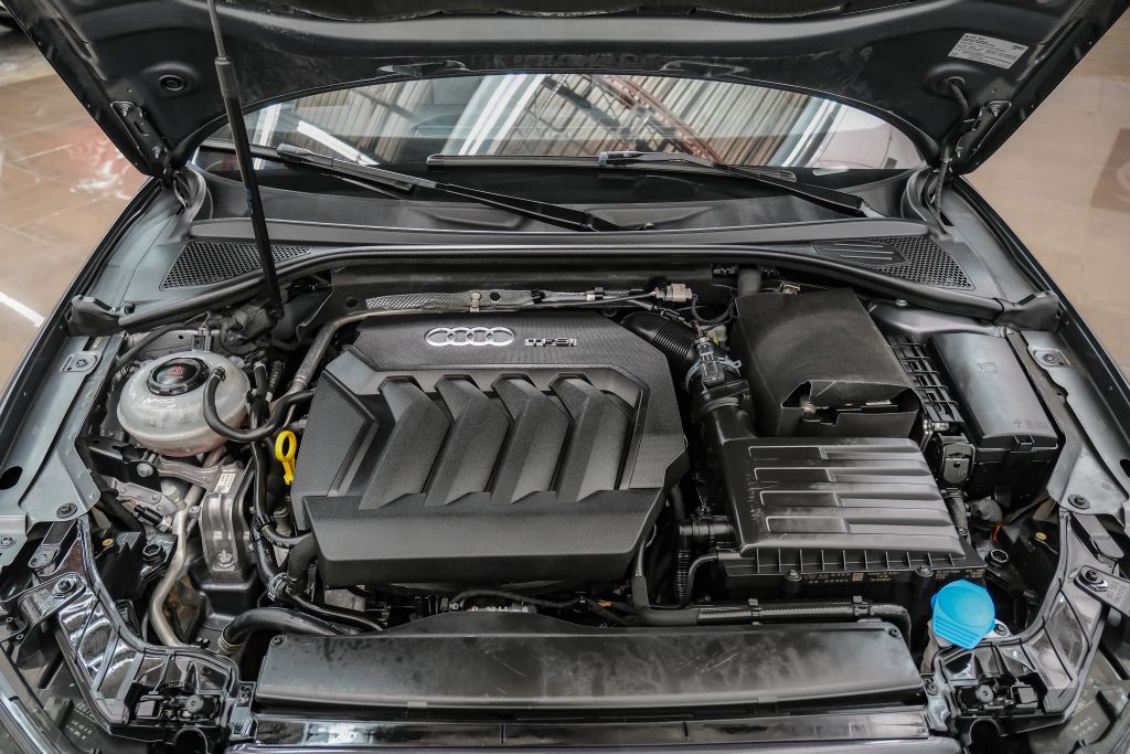 2018 AUDI A3 SEDAN 4-CYL, TURBO, 2.0 LITER PREMIUM SEDAN 4D
