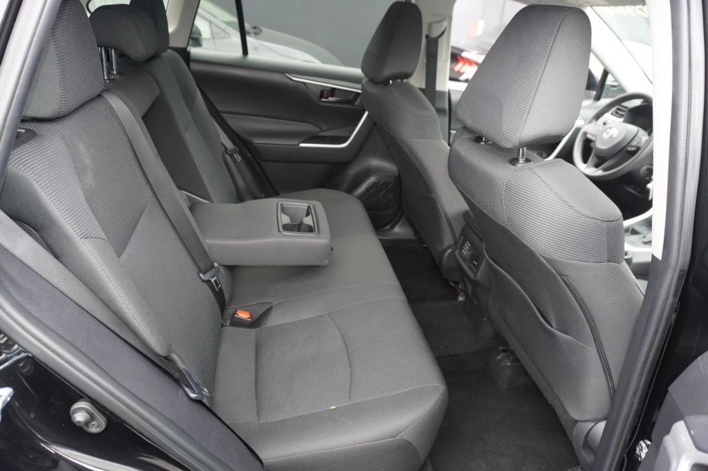 2024 TOYOTA RAV4 SUV 4-CYL, DYNAMIC-FORCE, 2.5 LITER LE SPORT UTILITY 4D