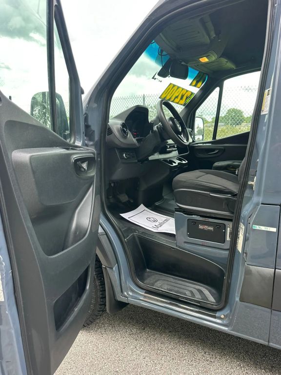 2019 Mercedes-benz Sprinter 2500 Cargo - Image 13 2019 Mercedes-benz Sprinter 2500 Cargo - Image 13