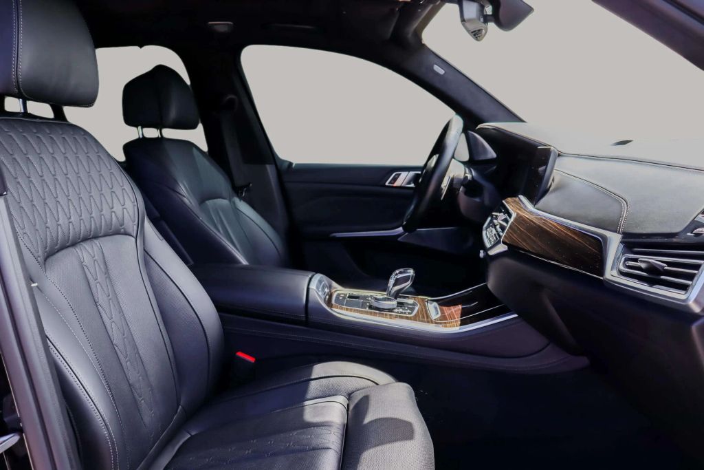 2020 BMW X5 SUV V8, TWIN TURBO, 4.4 LITER M50I SPORT UTILITY 4D