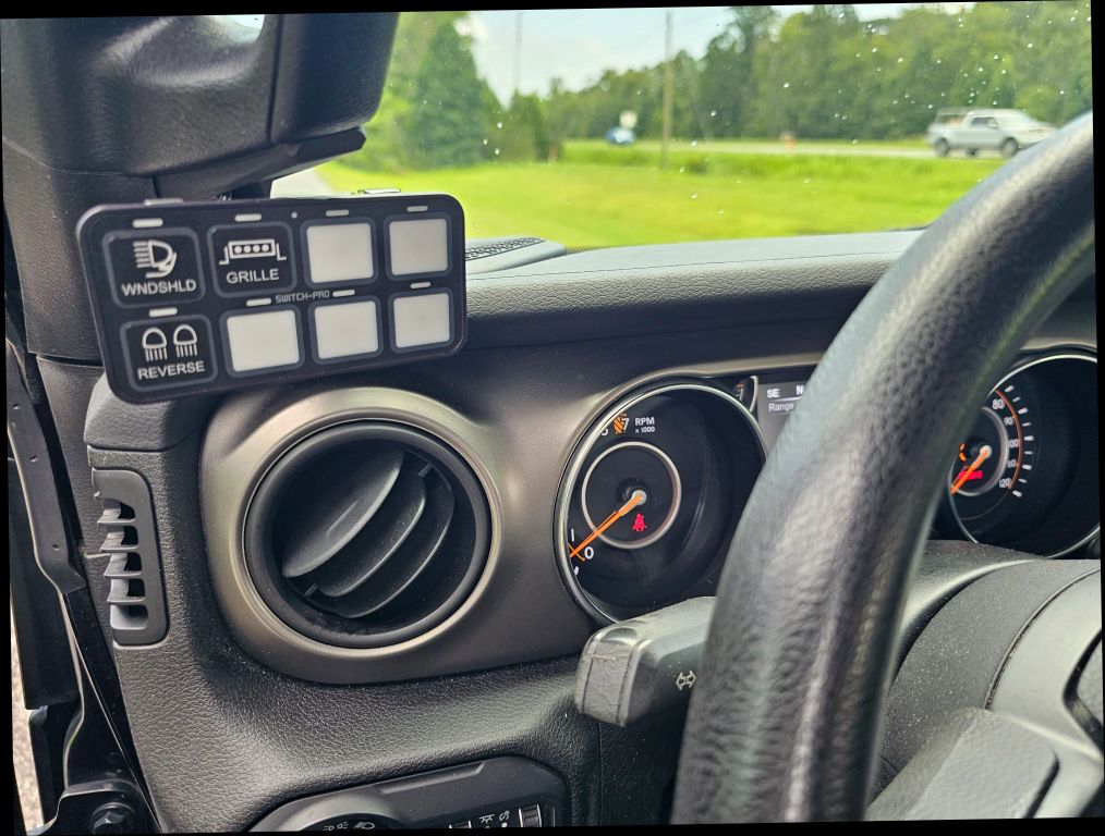 2020 Jeep Wrangler Unlimited - Image 13 2020 Jeep Wrangler Unlimited - Image 13