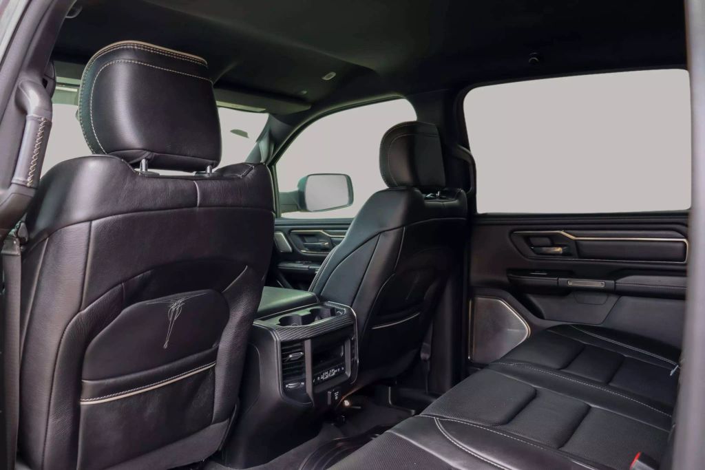 2020 RAM 1500 CREW CAB PICKUP V8, HEMI, ETORQUE, 5.7 LITER LIMITED PICKUP 4D 5 1/2 FT