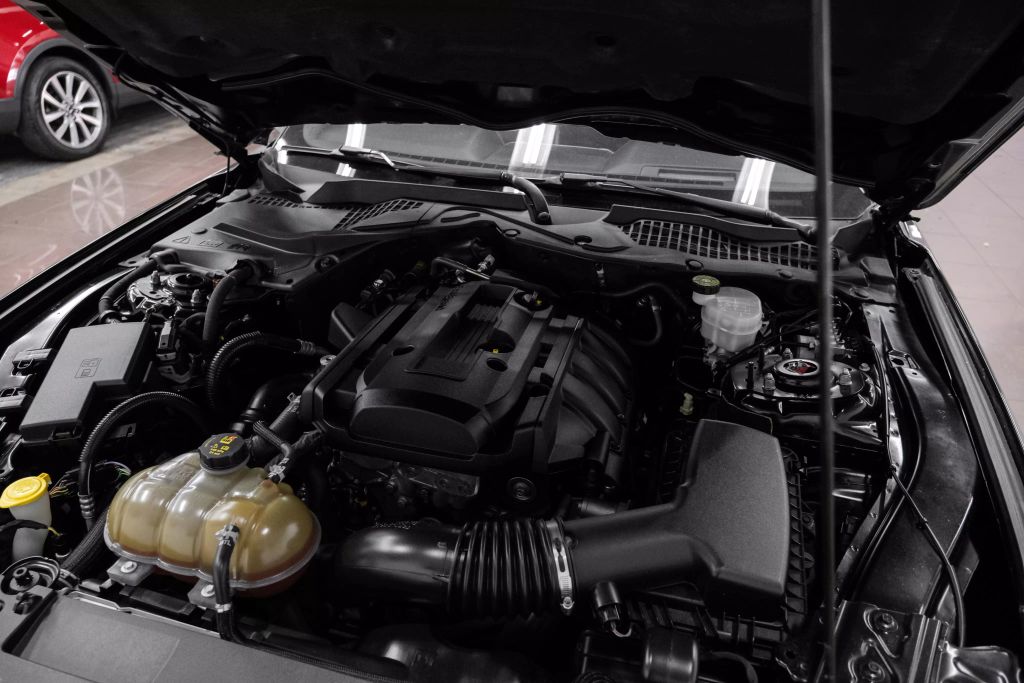 2019 FORD MUSTANG COUPE 4-CYL, TURBO, ECOBOOST, 2.3 LITER ECOBOOST PREMIUM COUPE 2D