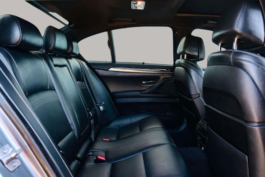 2016 BMW 5 SERIES SEDAN V8, TWIN TURBO, 4.4 LITER 550I SEDAN 4D