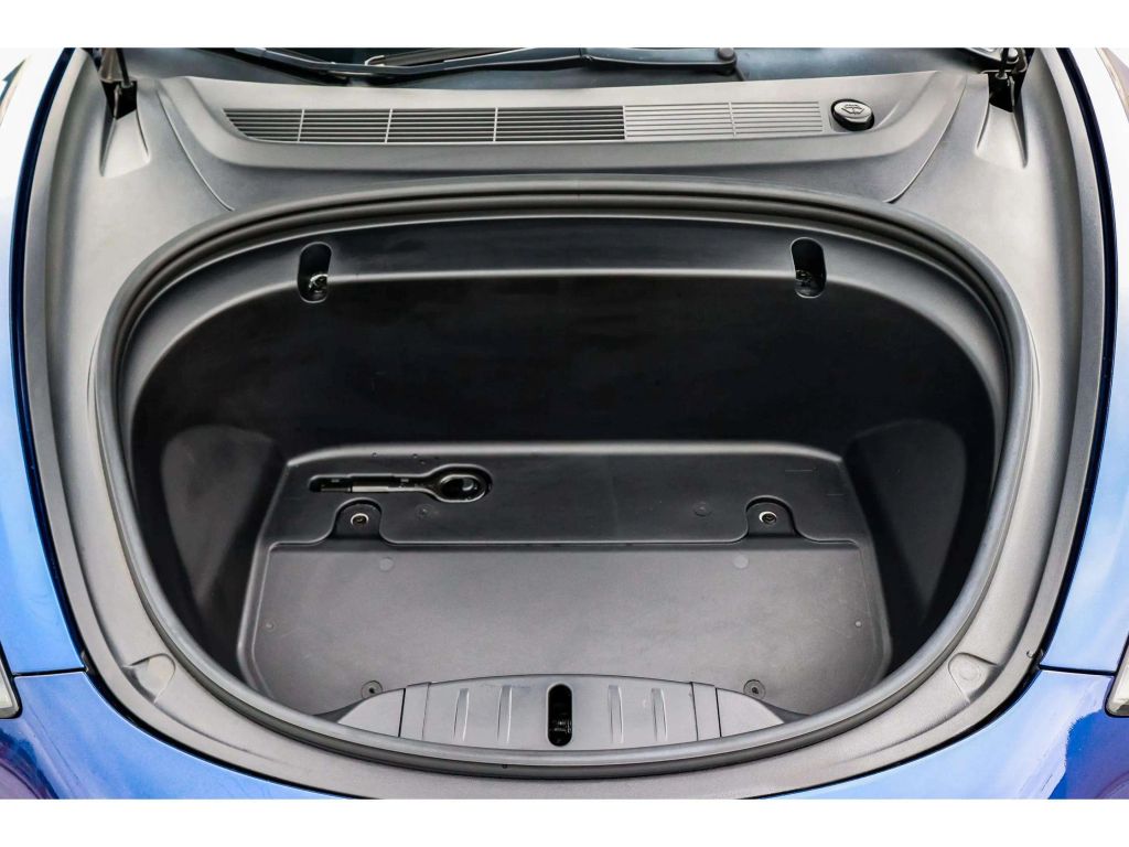 2020 TESLA MODEL 3 SEDAN AC ELECTRIC MOTOR STANDARD RANGE PLUS SEDAN 4D