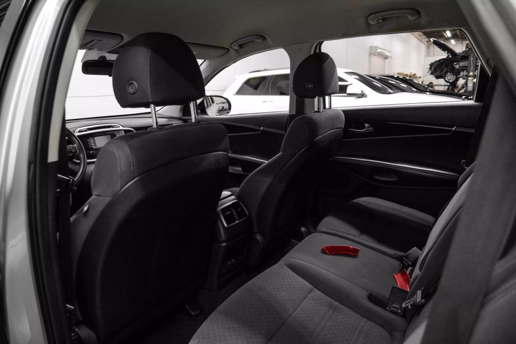 2018 KIA SORENTO SUV 4-CYL, GDI, 2.4 LITER L SPORT UTILITY 4D