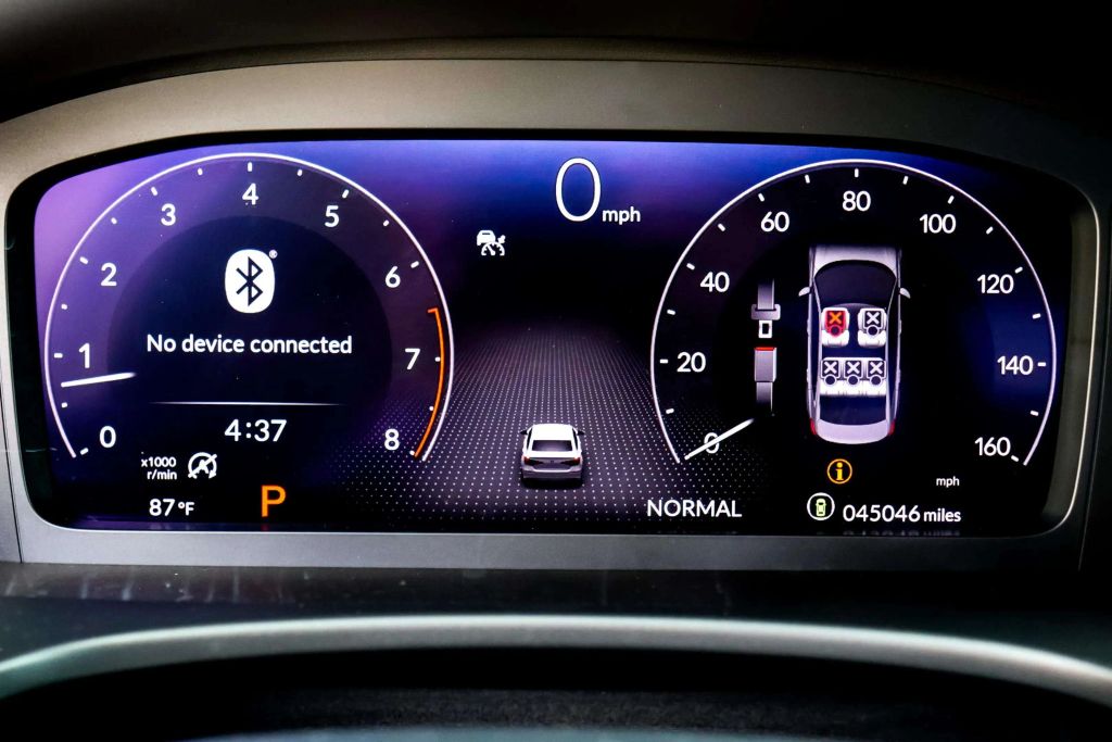 2022 HONDA CIVIC SEDAN 4-CYL, I-VTEC, TURBO, 1.5 LITER TOURING SEDAN 4D