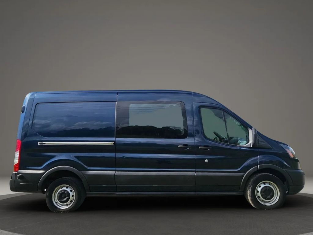 2019 Ford Transit 250 Van - Image 4 2019 Ford Transit 250 Van - Image 4