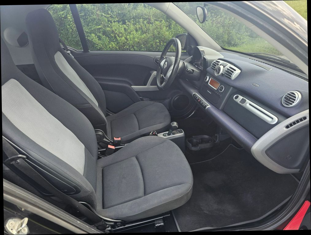 2015 Smart Fortwo - Image 15