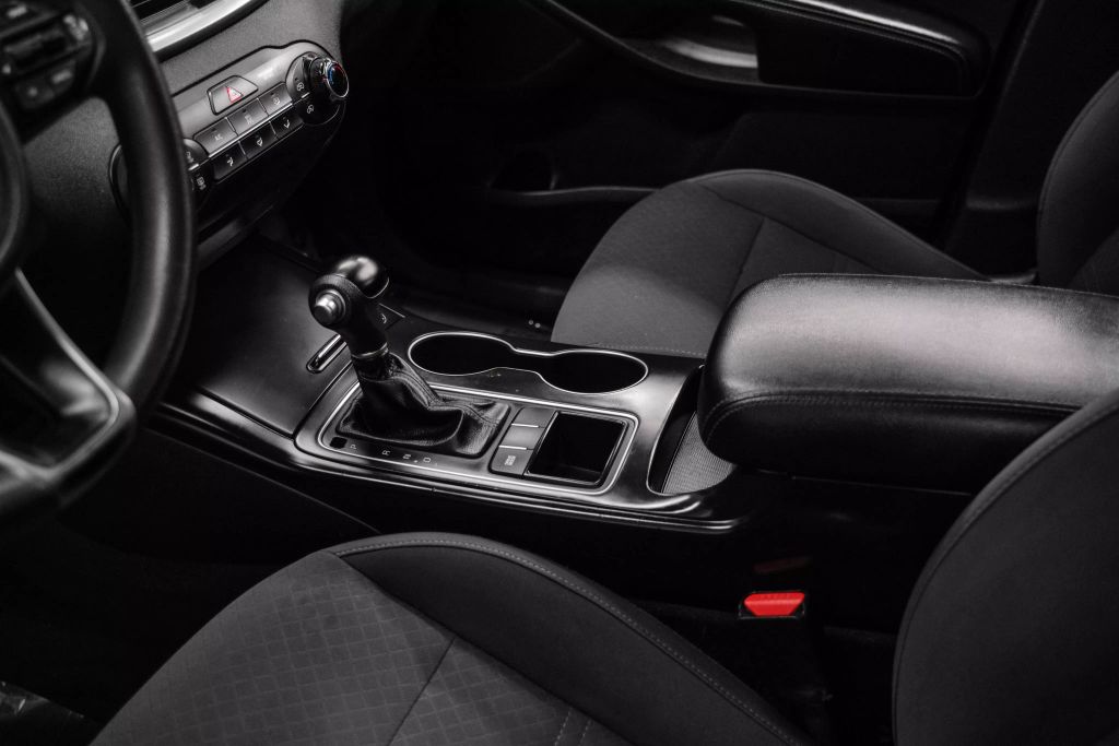 2018 KIA SORENTO SUV 4-CYL, GDI, 2.4 LITER L SPORT UTILITY 4D
