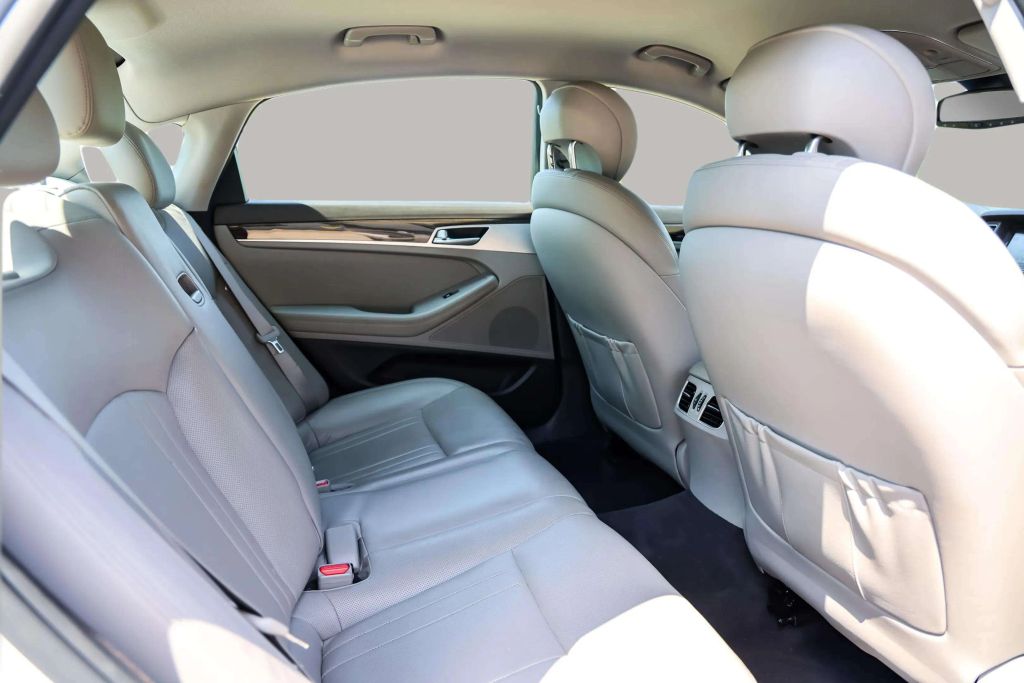 2016 HYUNDAI GENESIS SEDAN V6, 3.8 LITER 3.8 SEDAN 4D