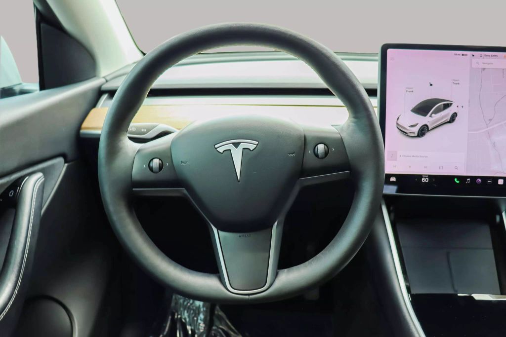 2021 TESLA MODEL Y SUV DUAL AC ELECTRIC MOTORS LONG RANGE SPORT UTILITY 4D