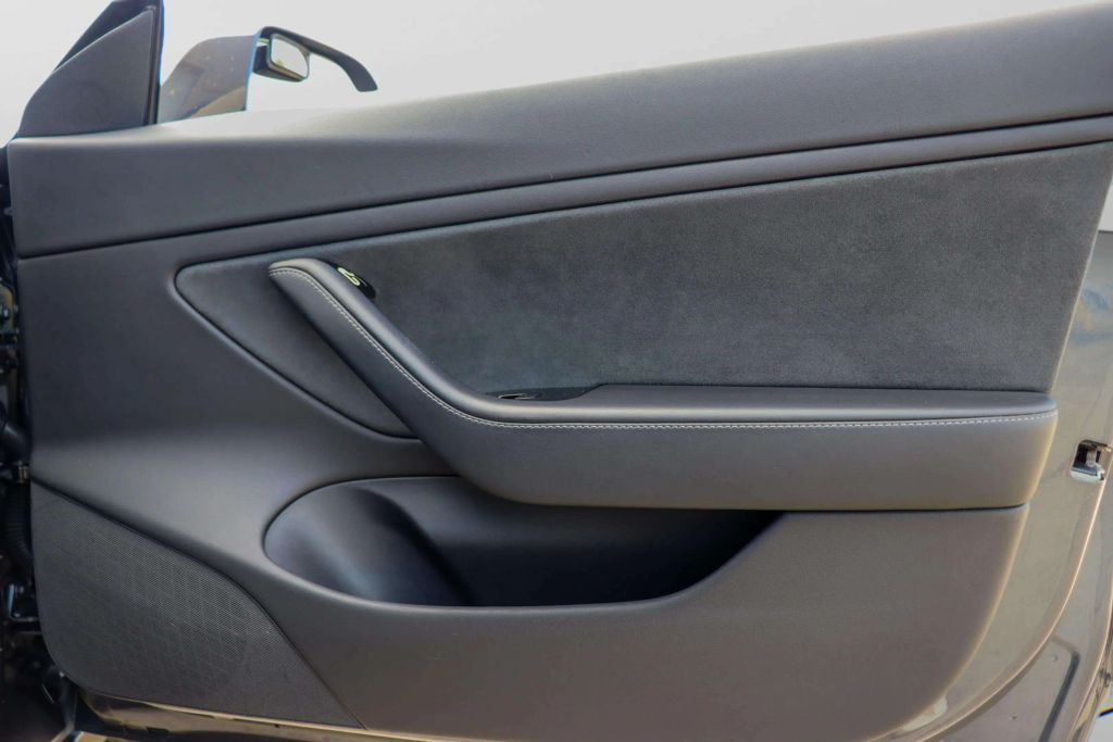 2018 TESLA MODEL 3 SEDAN AC ELECTRIC MOTOR LONG RANGE SEDAN 4D