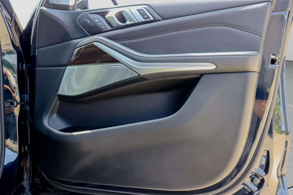 2020 BMW X5 SUV V8, TWIN TURBO, 4.4 LITER M50I SPORT UTILITY 4D