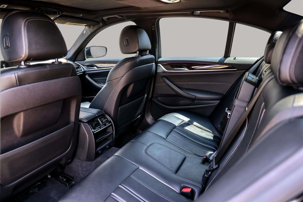 2018 BMW 5 SERIES SEDAN 4-CYL, TWIN TURBO, 2.0 LITER 530I SEDAN 4D