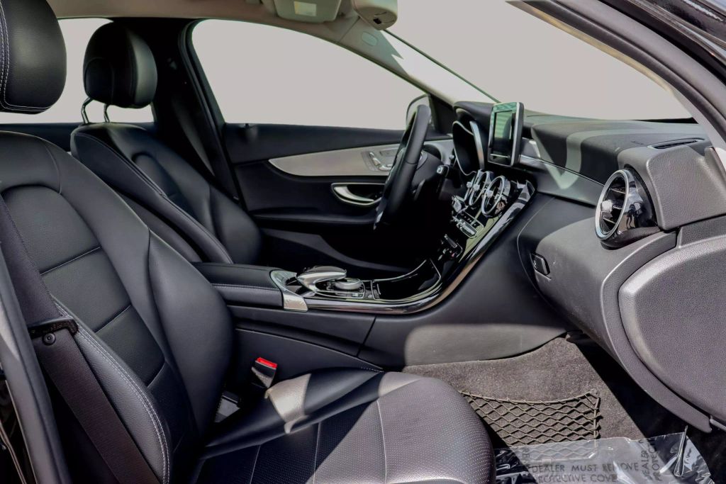 2016 MERCEDES-BENZ C-CLASS SEDAN 4-CYL, TURBO, 2.0 LITER C 300 4MATIC SEDAN 4D