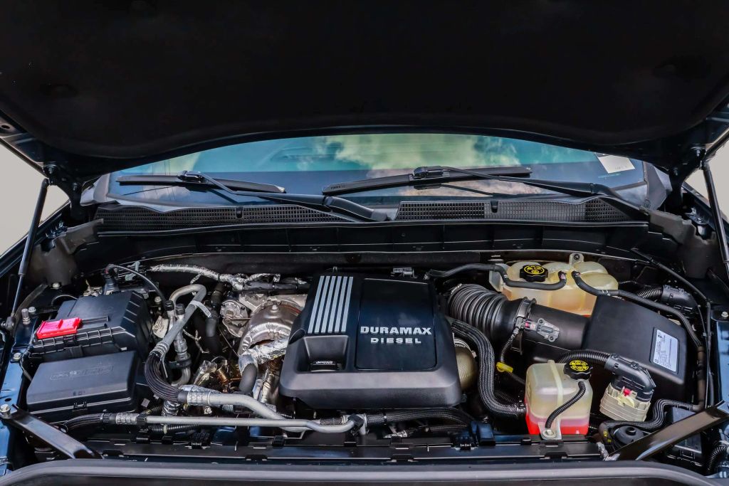 2020 GMC SIERRA 1500 CREW CAB PICKUP 6-CYL, TURBO DIESEL, 3.0 LITER DENALI PICKUP 4D 5 3/4 FT