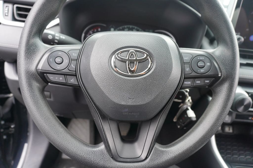 2024 TOYOTA RAV4 SUV 4-CYL, DYNAMIC-FORCE, 2.5 LITER LE SPORT UTILITY 4D