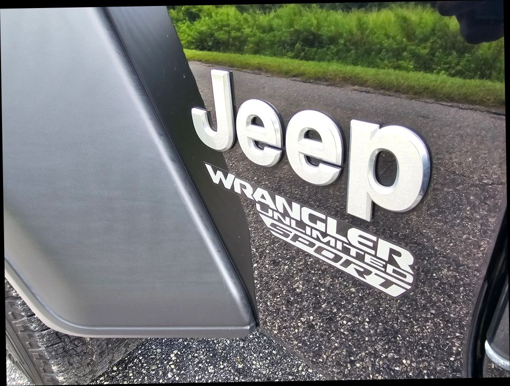 2020 Jeep Wrangler Unlimited - Image 15 2020 Jeep Wrangler Unlimited - Image 15