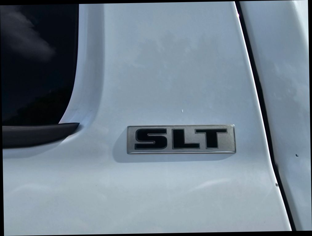 2014 Ram 4500 Crew Cab & Chassis - Image 20