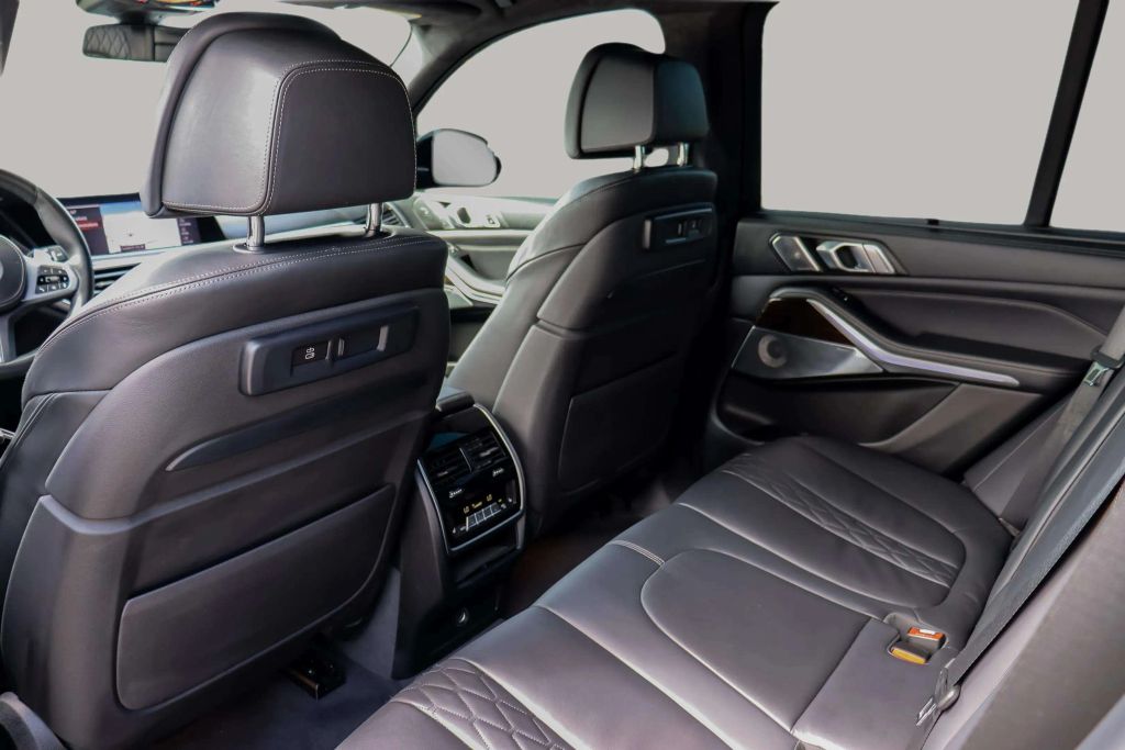 2020 BMW X5 SUV V8, TWIN TURBO, 4.4 LITER M50I SPORT UTILITY 4D