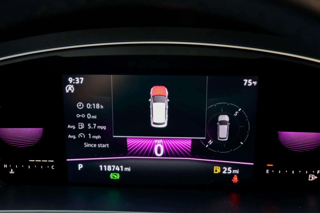 2022 VOLKSWAGEN TIGUAN SUV 4-CYL, TURBO, 2.0 LITER SE R-LINE BLACK SPORT UTILITY 4D