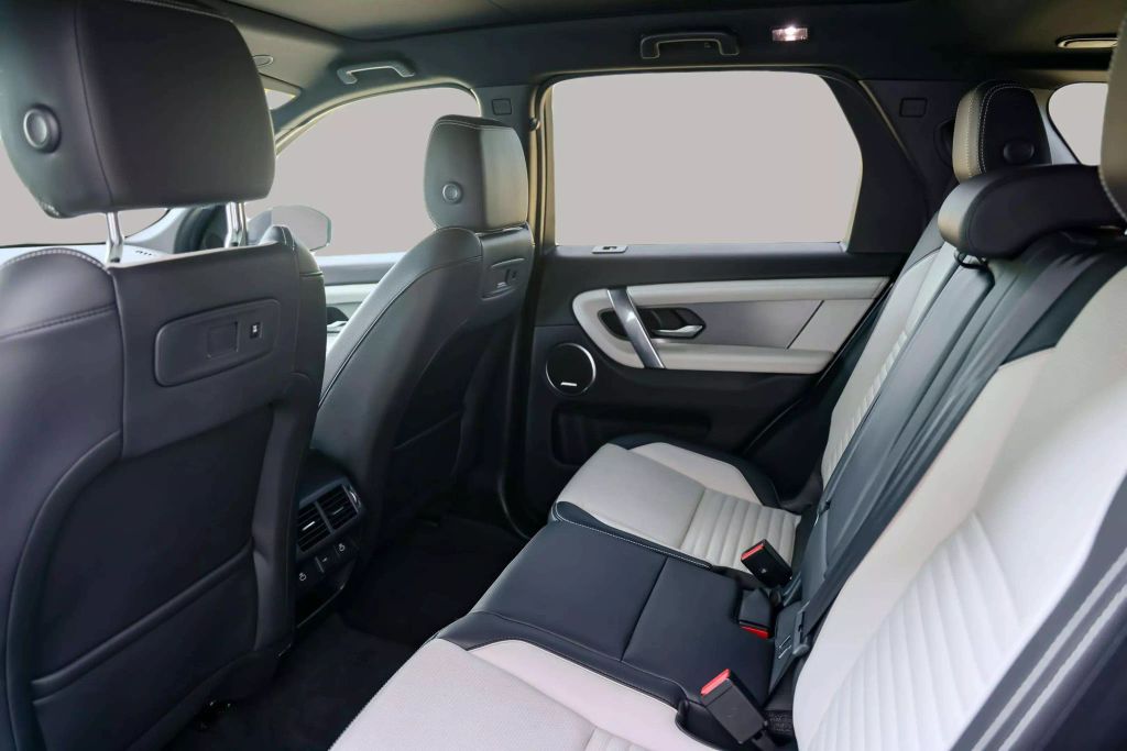2023 LAND ROVER DISCOVERY SPORT SUV 4-CYL, TURBOCHARGED, 2.0 LITER S R-DYNAMIC SPORT UTILITY 4D