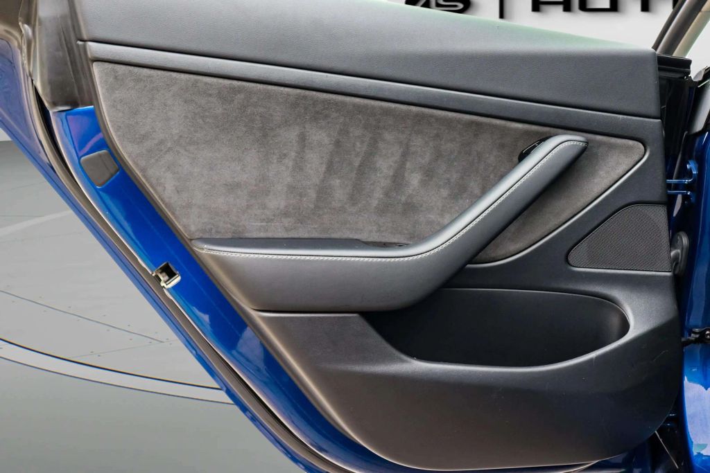 2020 TESLA MODEL 3 SEDAN AC ELECTRIC MOTOR STANDARD RANGE PLUS SEDAN 4D