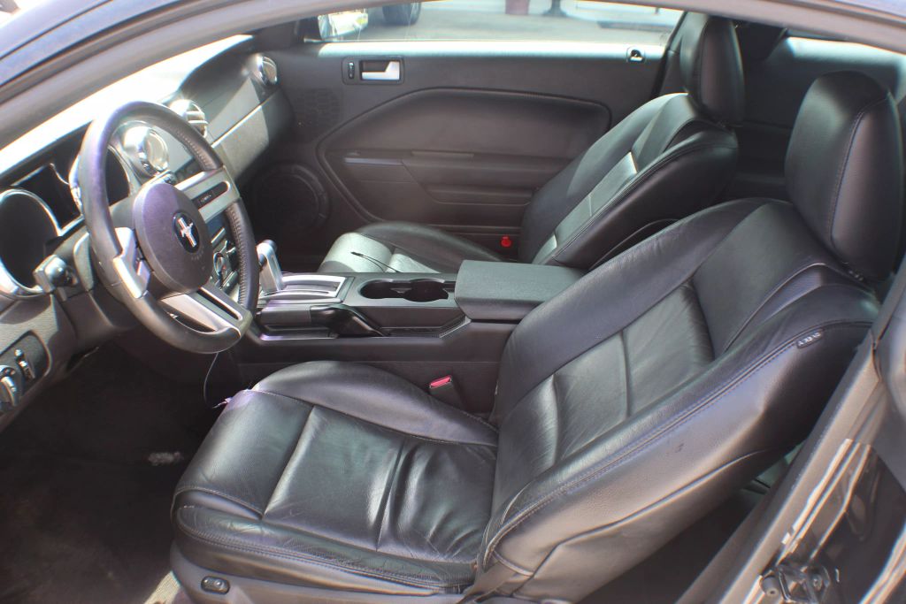 2007 FORD MUSTANG COUPE V6, 4.0 LITER PREMIUM COUPE 2D