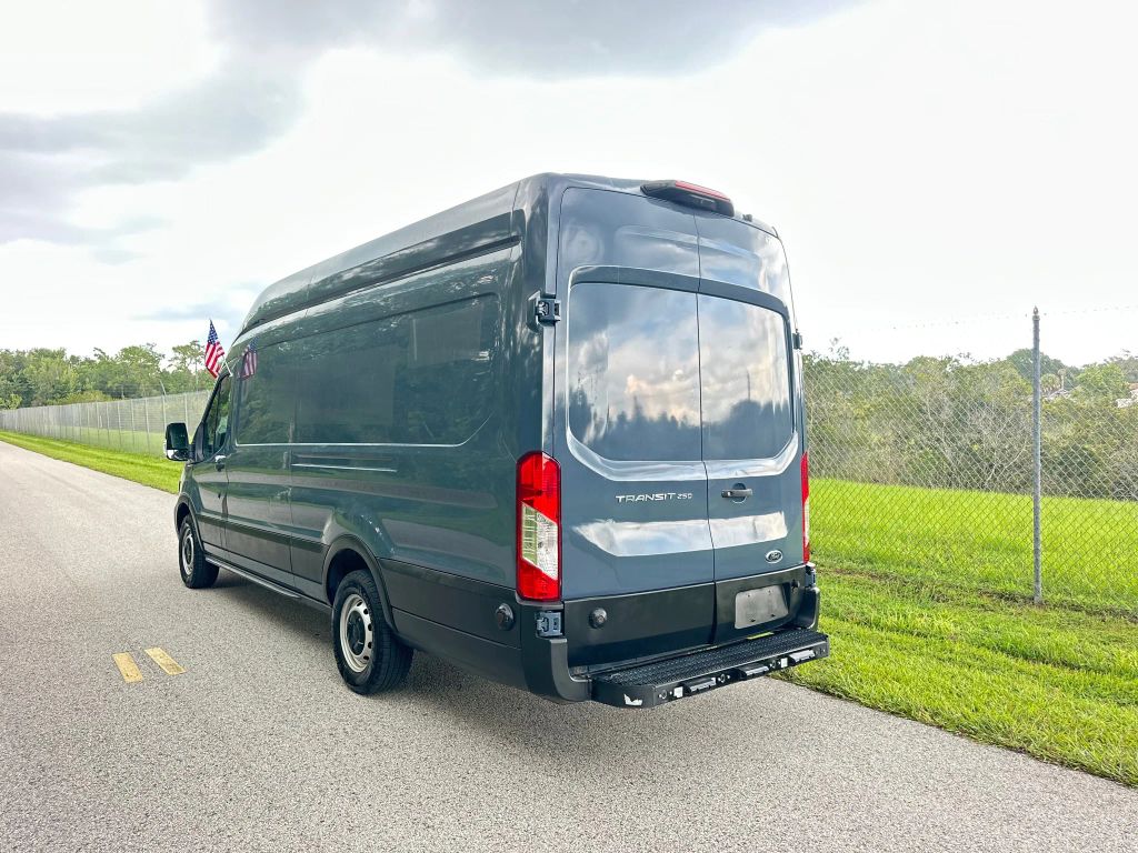 2020 Ford Transit 250 Cargo Van - Image 5