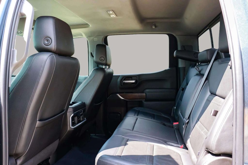2020 GMC SIERRA 1500 CREW CAB PICKUP 6-CYL, TURBO DIESEL, 3.0 LITER DENALI PICKUP 4D 5 3/4 FT