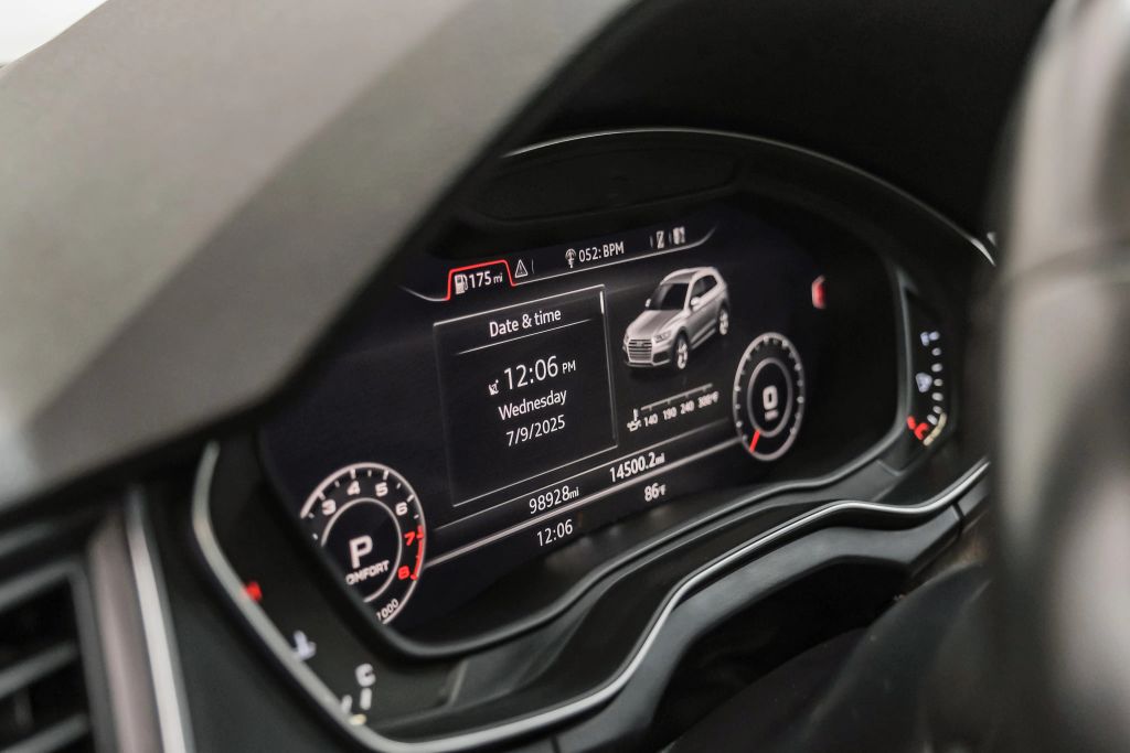 2018 AUDI Q5 SUV 4-CYL, TURBO, 2.0 LITER PREMIUM SPORT UTILITY 4D