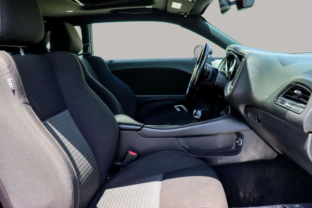 2021 DODGE CHALLENGER COUPE V6, 3.6 LITER GT COUPE 2D