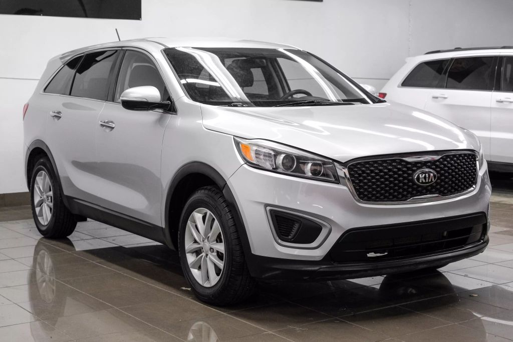 2018 KIA SORENTO SUV 4-CYL, GDI, 2.4 LITER L SPORT UTILITY 4D