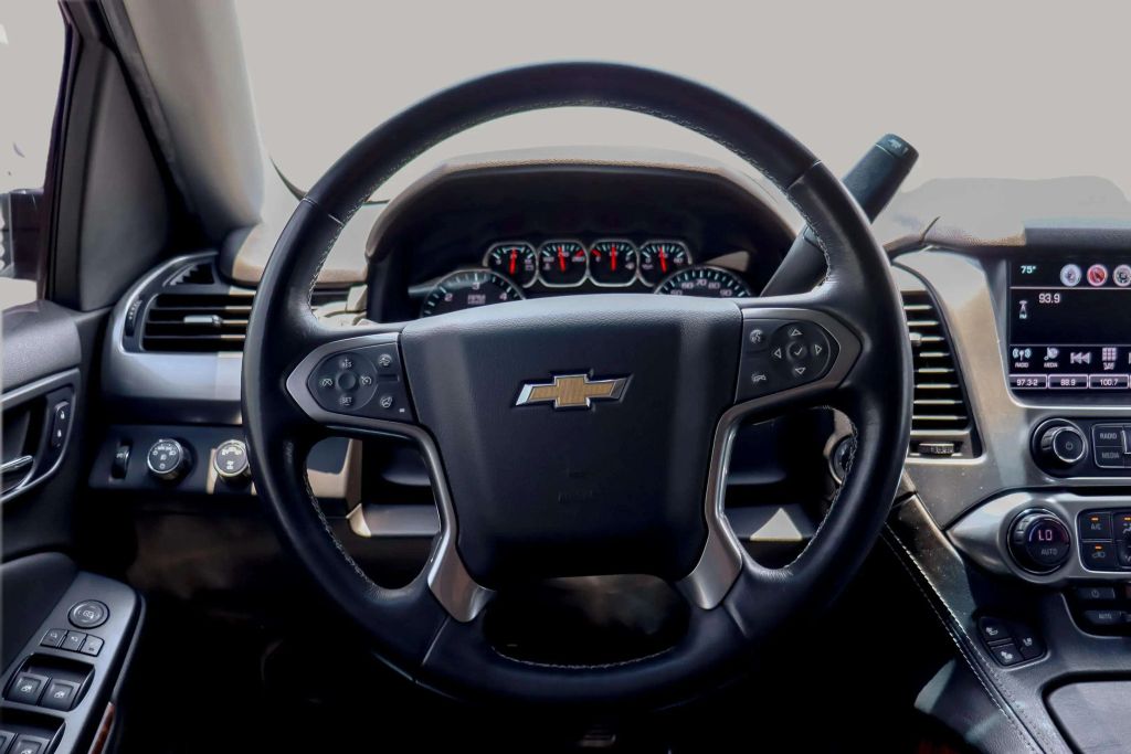 2018 CHEVROLET SUBURBAN SUV V8, ECOTEC3, 5.3 LITER PREMIER SPORT UTILITY 4D