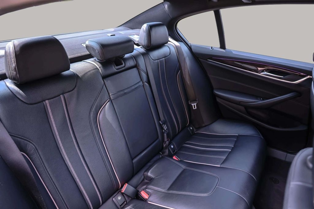 2018 BMW 5 SERIES SEDAN 4-CYL, TWIN TURBO, 2.0 LITER 530I SEDAN 4D