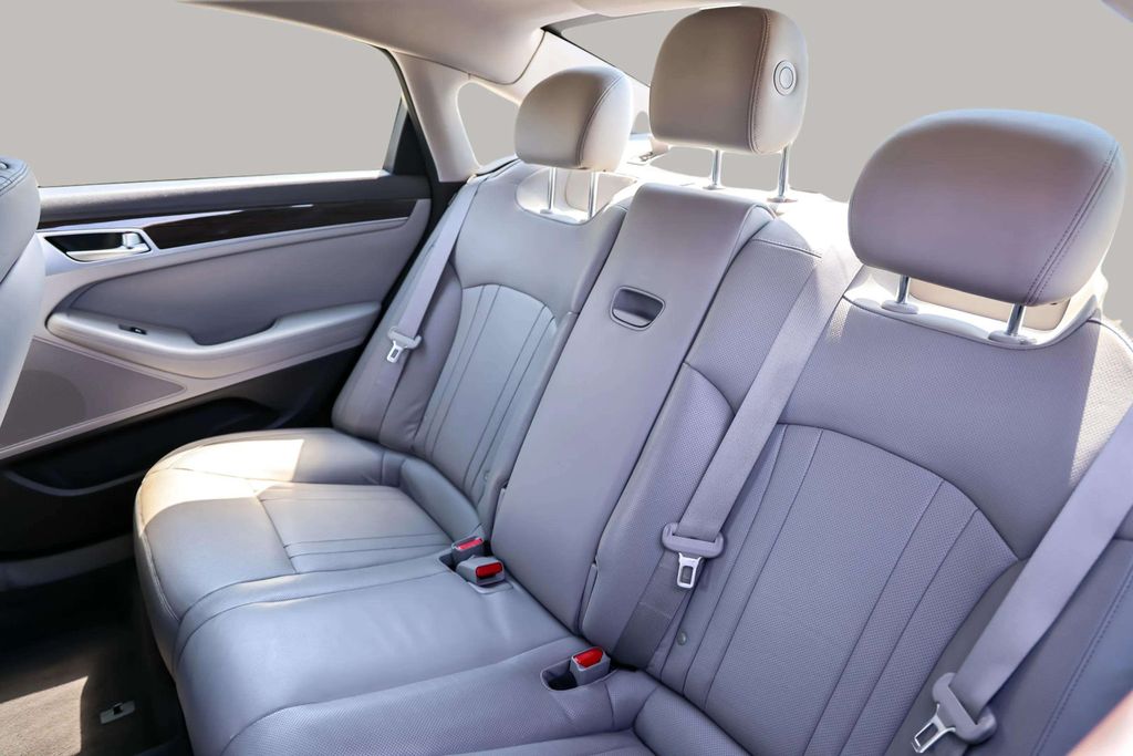 2016 HYUNDAI GENESIS SEDAN V6, 3.8 LITER 3.8 SEDAN 4D