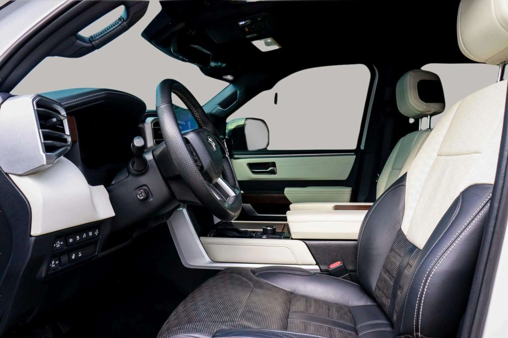2022 TOYOTA TUNDRA HYBRID CREWMAX PICKUP V6, I-FORCE MAX, HYBRID, TWIN TURBO, 3.5 LITER CAPSTONE PICKUP 4D 5 1/2 FT