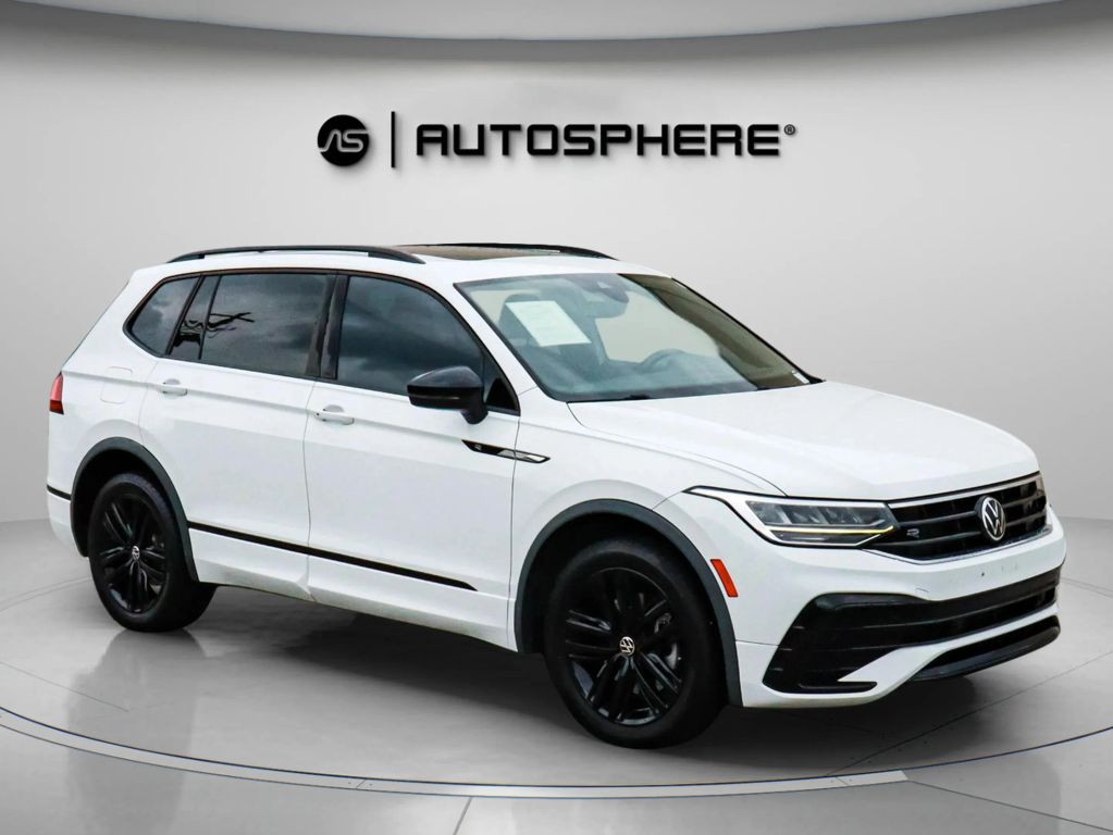 2022 VOLKSWAGEN TIGUAN SUV 4-CYL, TURBO, 2.0 LITER SE R-LINE BLACK SPORT UTILITY 4D