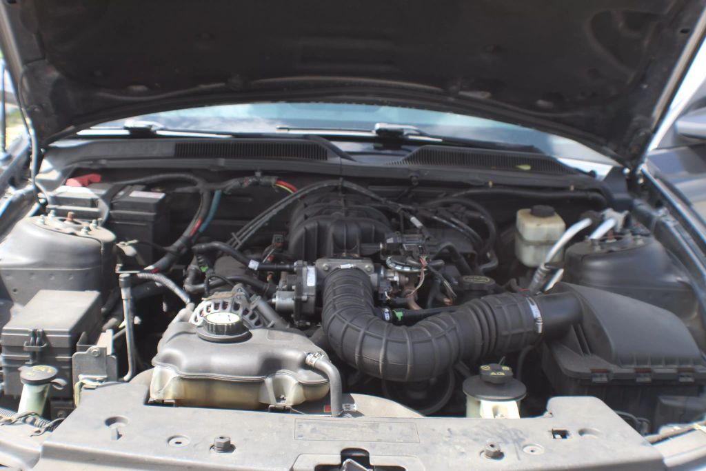 2007 FORD MUSTANG COUPE V6, 4.0 LITER PREMIUM COUPE 2D