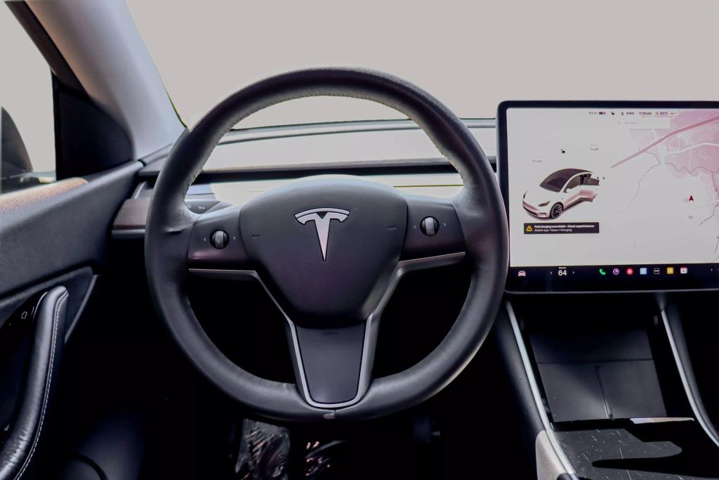 2021 TESLA MODEL Y SUV DUAL AC ELECTRIC MOTORS LONG RANGE SPORT UTILITY 4D