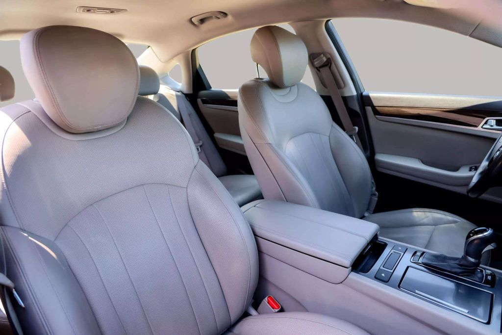 2016 HYUNDAI GENESIS SEDAN V6, 3.8 LITER 3.8 SEDAN 4D