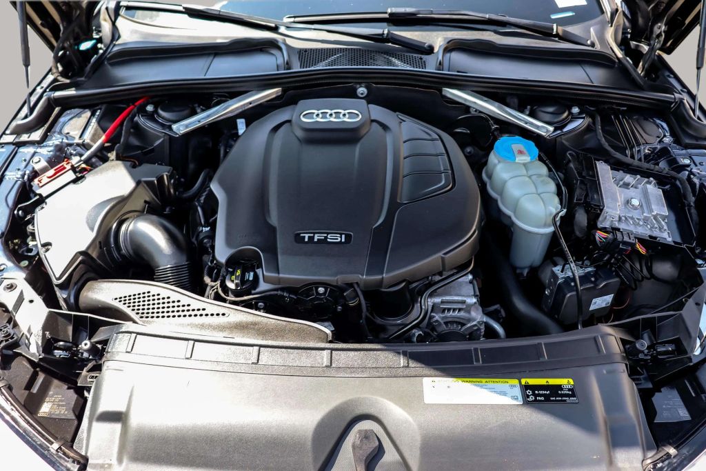 2018 AUDI A4 SEDAN 4-CYL, TURBO, 2.0 LITER PREMIUM PLUS SEDAN 4D