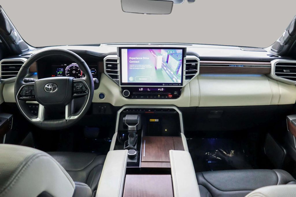 2022 TOYOTA TUNDRA HYBRID CREWMAX PICKUP V6, I-FORCE MAX, HYBRID, TWIN TURBO, 3.5 LITER CAPSTONE PICKUP 4D 5 1/2 FT