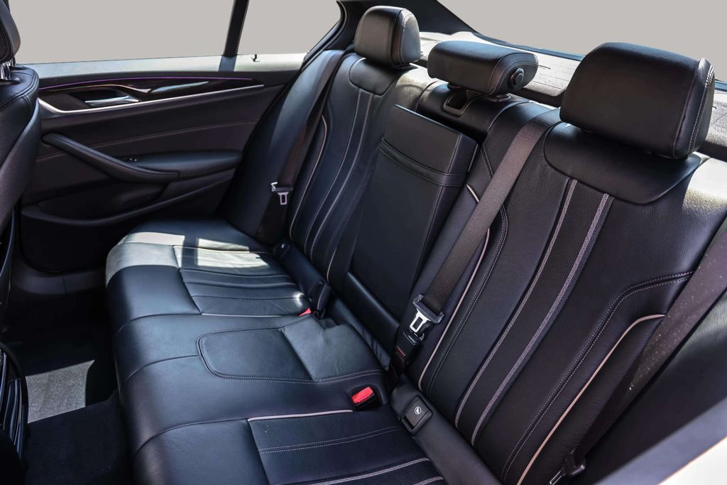 2018 BMW 5 SERIES SEDAN 4-CYL, TWIN TURBO, 2.0 LITER 530I SEDAN 4D